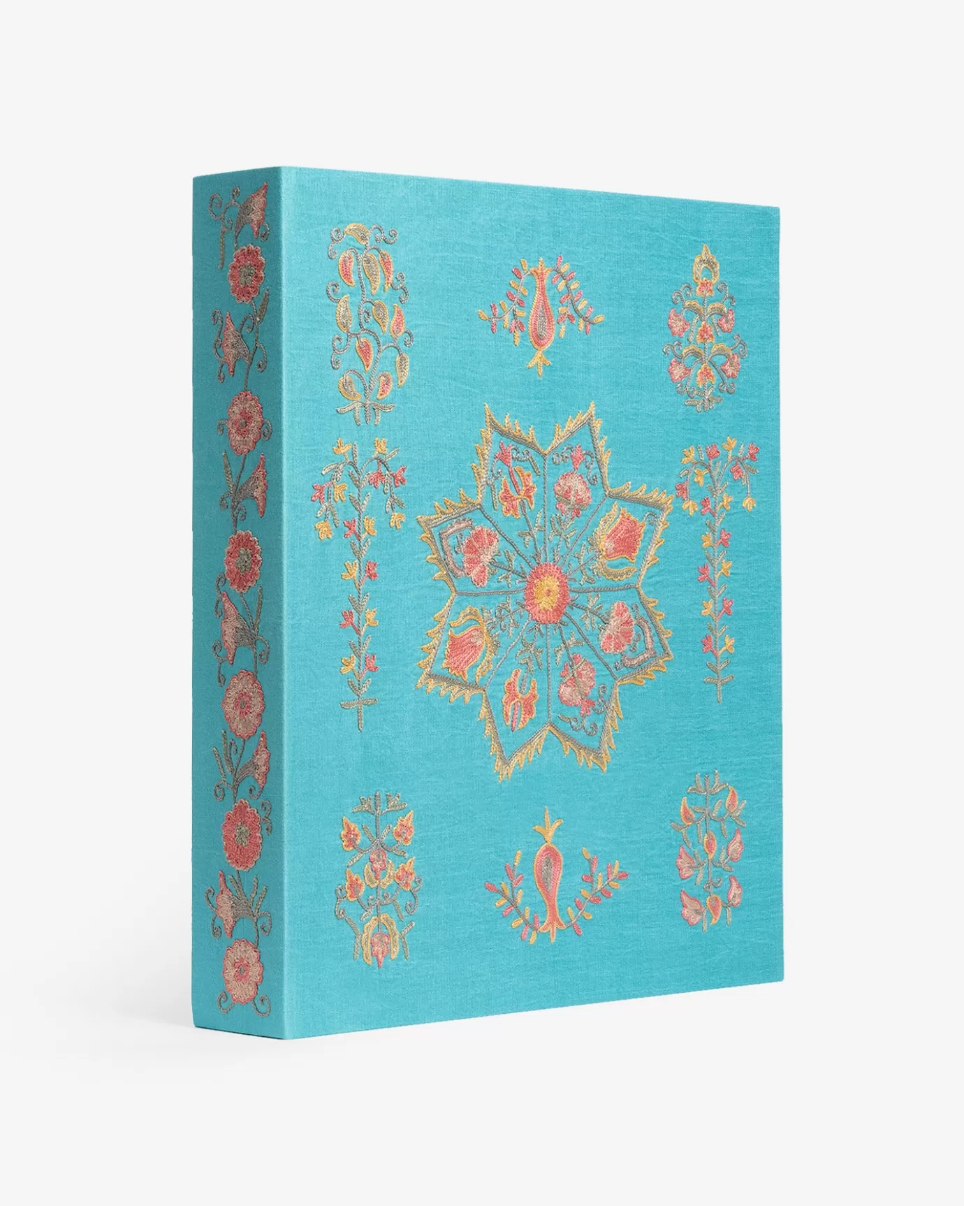 ASSOULINE Travel | Uzbekistan Living Treasures: Celebration of Craftsmanship (Special Edition)